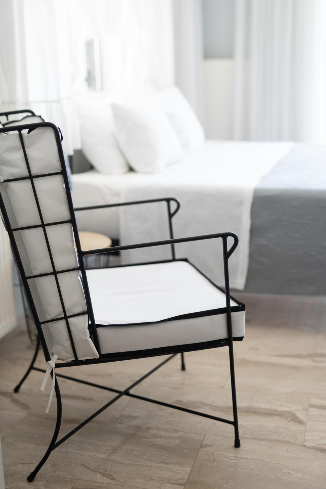 Glykanisos Suites Nea Peramos  Ngoại thất bức ảnh