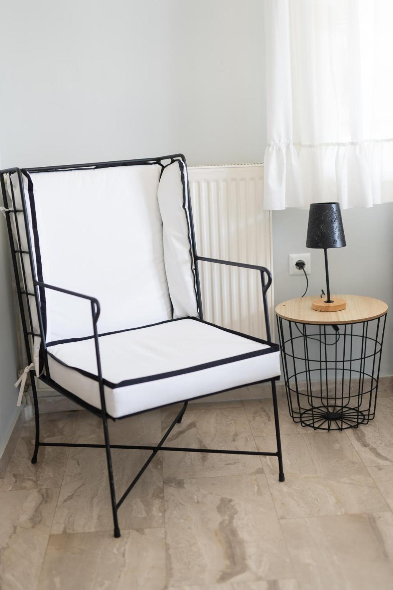 Glykanisos Suites Nea Peramos  Ngoại thất bức ảnh